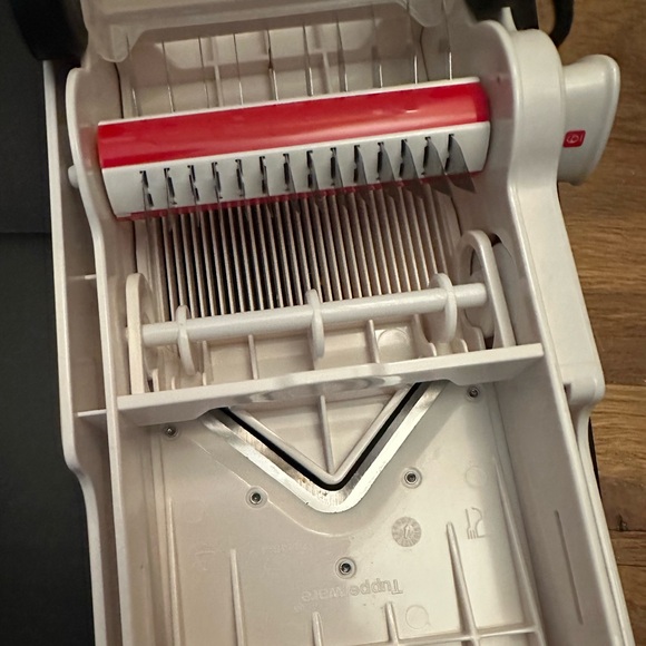Tupperware MANDOLINE. Kitchen slicer - Picture 3 of 6